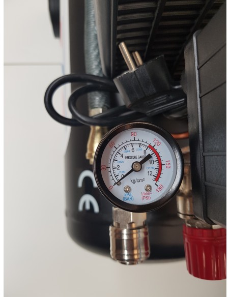 Compresseur d'air coaxial 24 L, 1,5 cv, électrique